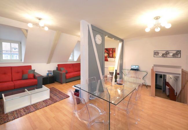 Ferienwohnung in Colmar - gluck duplex 97m2 city center 3br 2bth Ferienwohnung in Colmar - gluck duplex 97m2 city center 3br 2bth