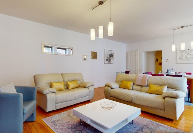 Ferienwohnung in Colmar - zeller 182m2 ac city center 4br3bth Ferienwohnung in Colmar - zeller 182m2 ac city center 4br3bth