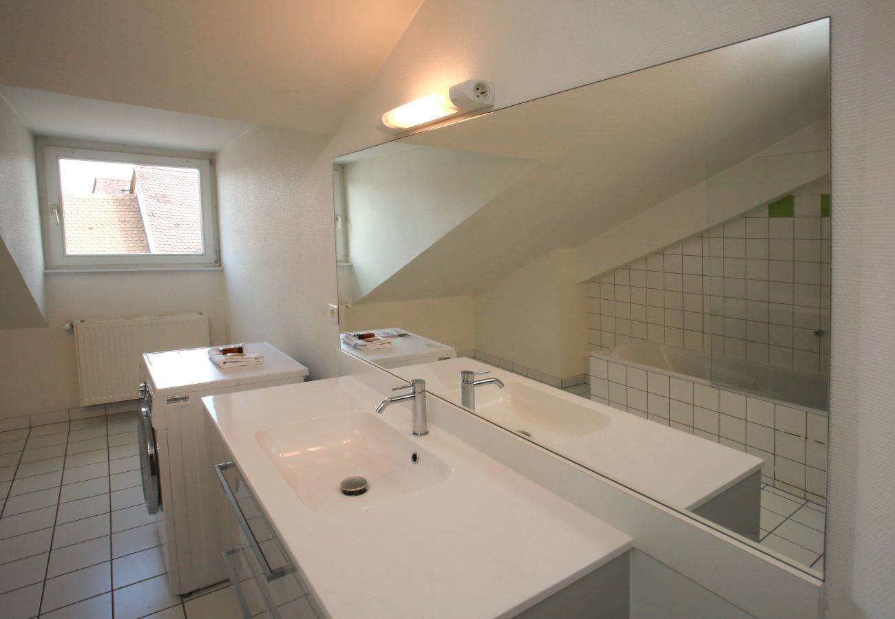 Ferienwohnung in Colmar - bloch duplex 165m2 city center 4br3bth