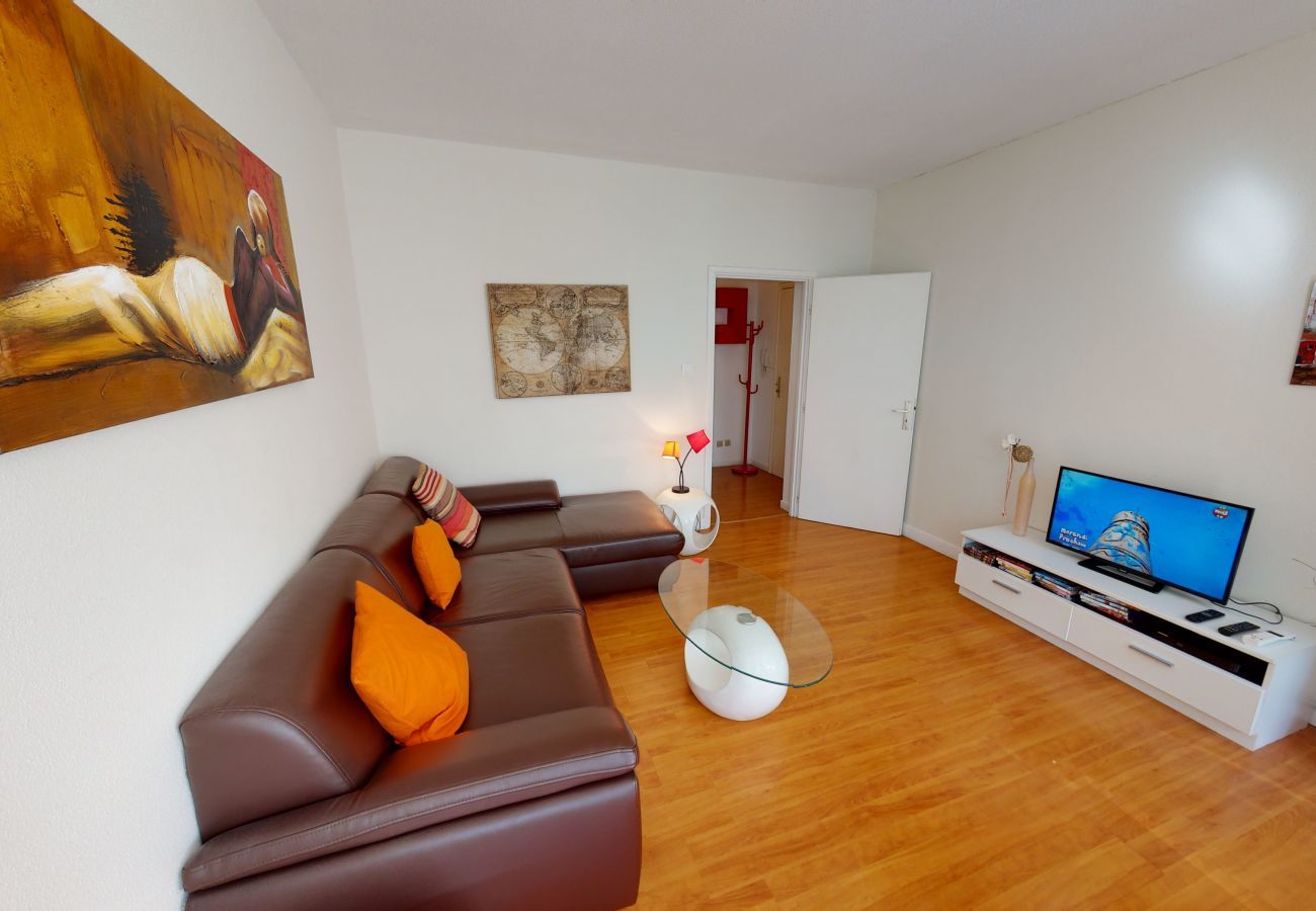 Ferienwohnung in Strasbourg - kleber les halles 64m2 city center    2br
