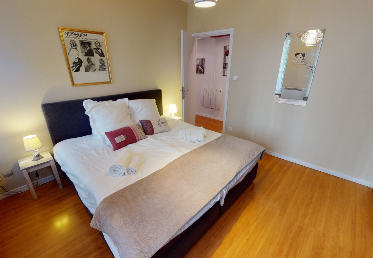 Ferienwohnung in Strasbourg - kleber les halles 64m2 city center    2br