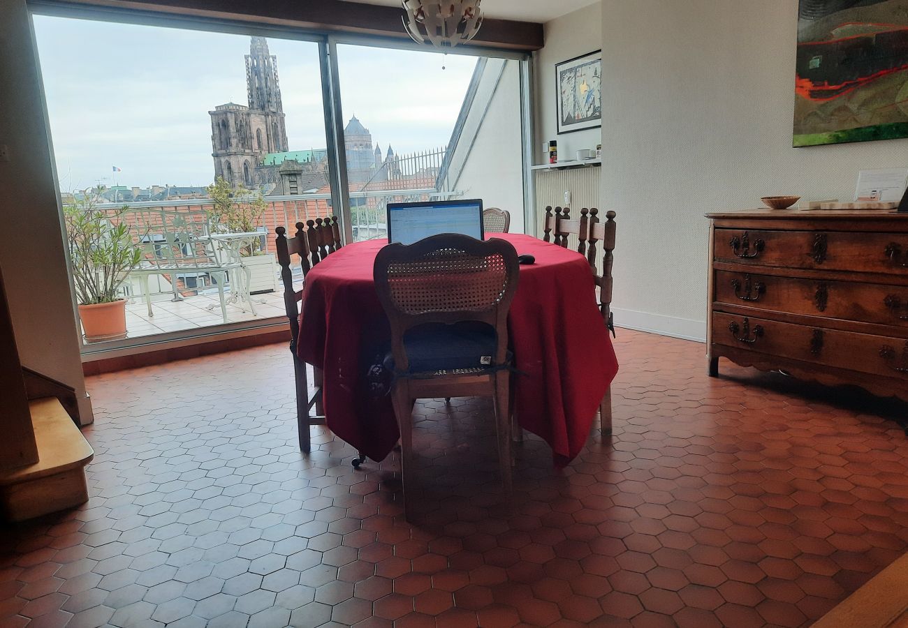 Ferienwohnung in Strasbourg - emilie 145m2 ac 1 free parking 4br 2bth