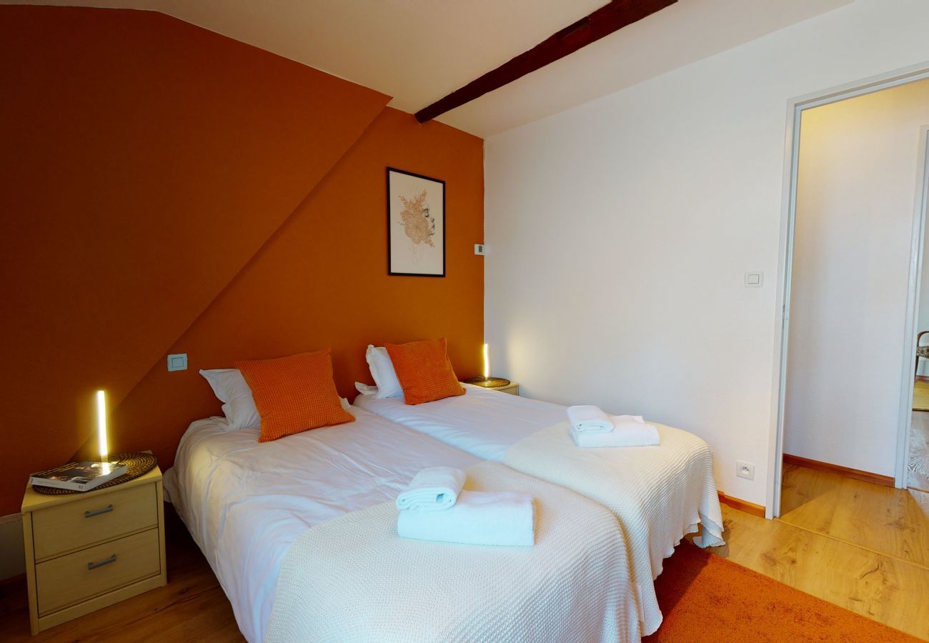 Ferienwohnung in Colmar - le saphir 1 free parking city center 3br 2bt