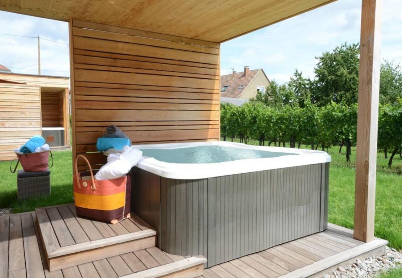 Ferienhaus in Hunawihr - prunelle jacuzzi le clos des vignes