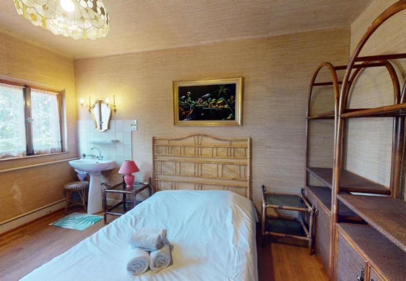 Ferienhaus in La Walck - Villa familiale - Piscine, Tennis & Parc privé