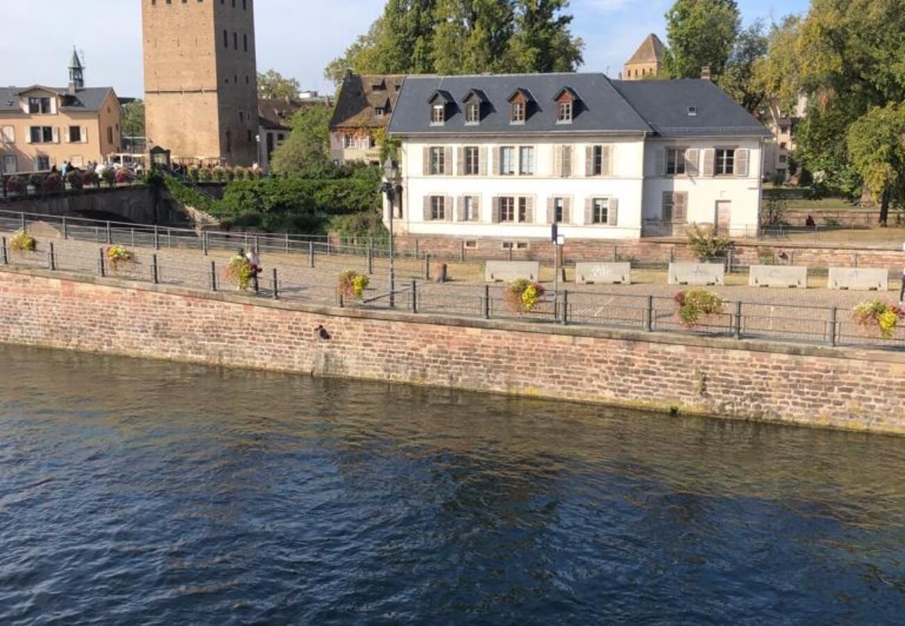 Ferienwohnung in Strasbourg - Au bord de l’eau