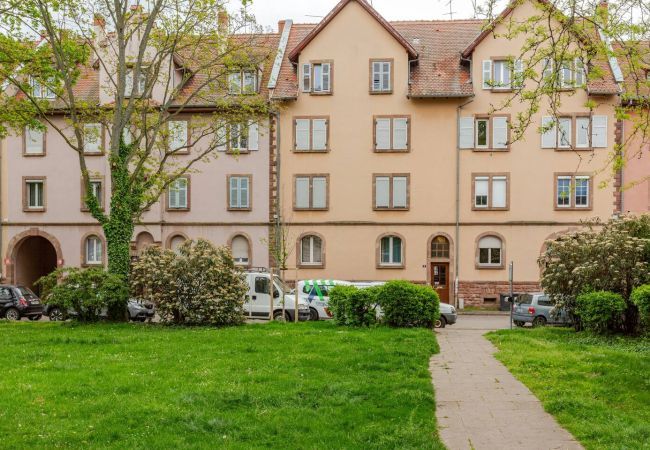 Apartment in Colmar - mamray 1 free parking     2br