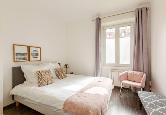 Apartment in Colmar - mamray 1 free parking     2br