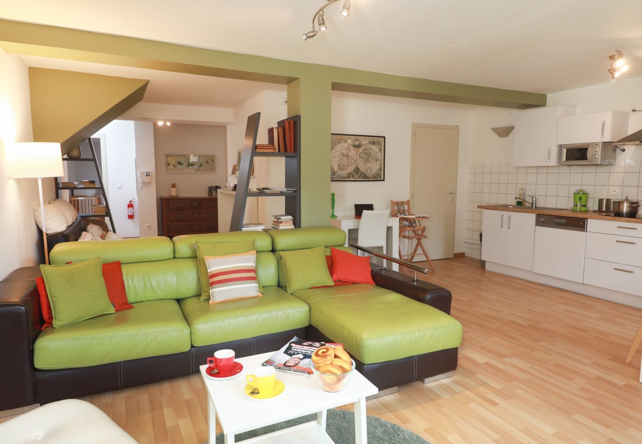 Apartment in Colmar - dollfus 80m2 city center 2br