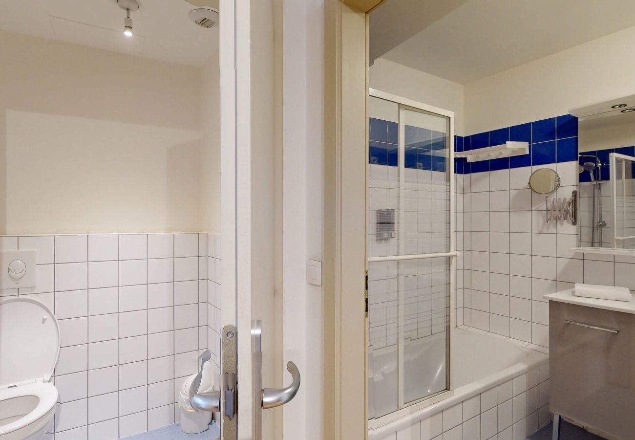 Apartment in Colmar - dollfus 80m2 city center 2br