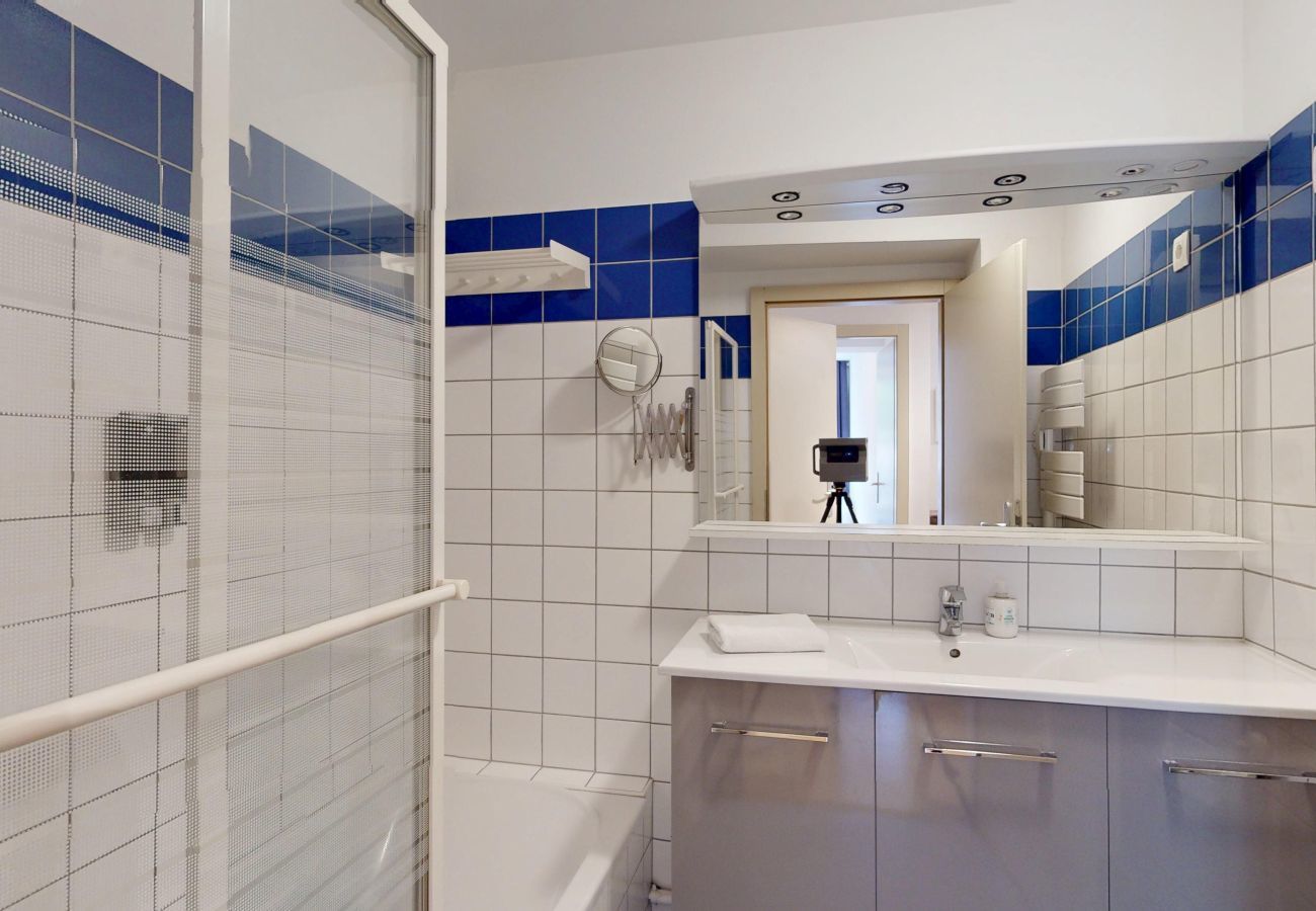 Apartment in Colmar - dollfus 80m2 city center 2br