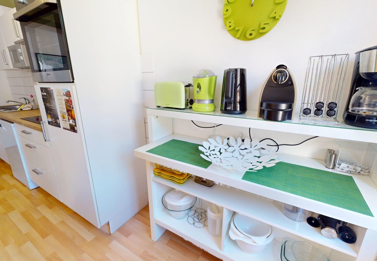 Apartment in Colmar - dollfus 80m2 city center 2br