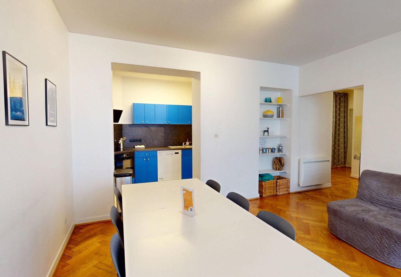 Apartment in Strasbourg - netter 70m2 city center    2br