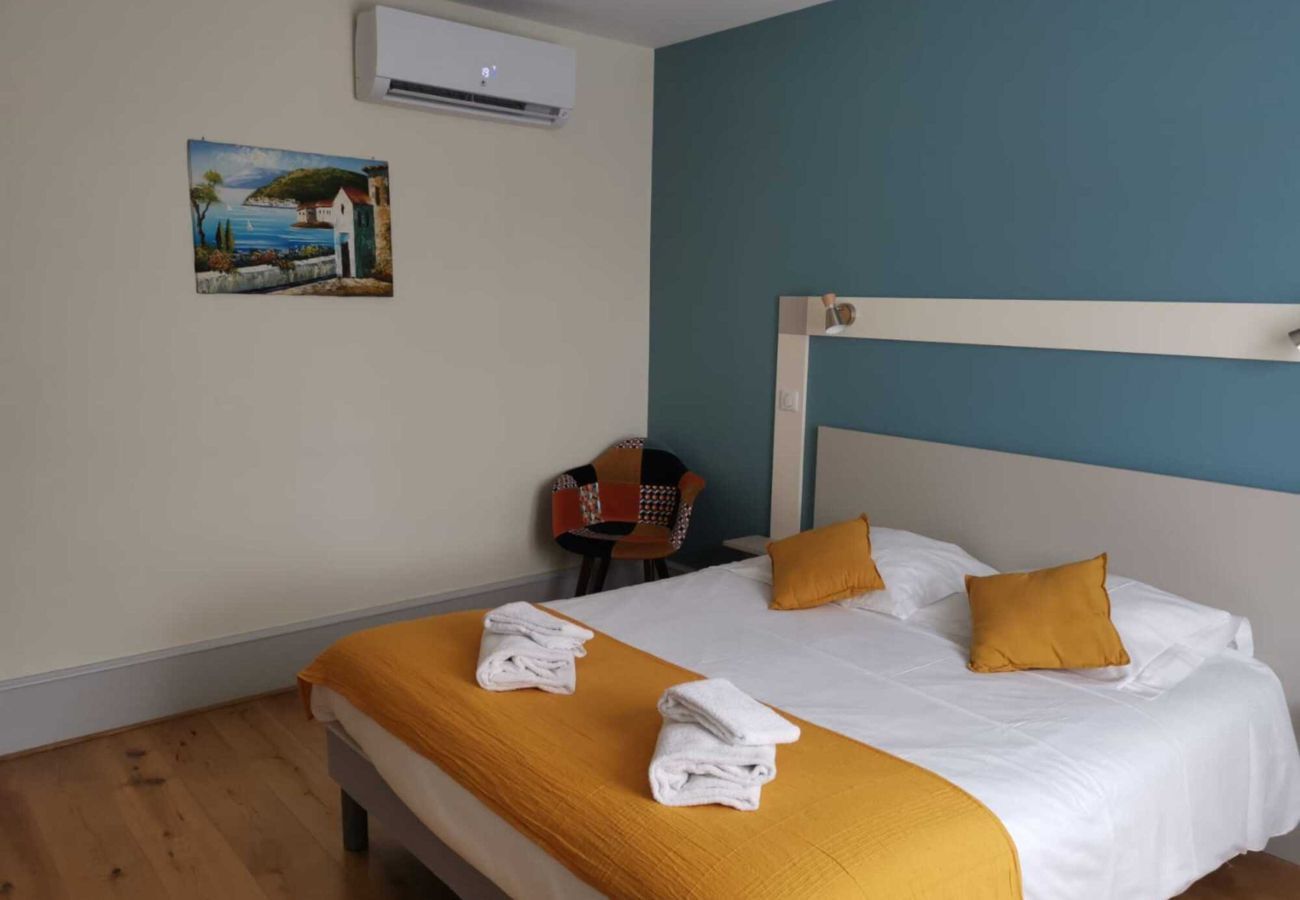 Apartment in Colmar - le muguet  92m2 and 1 free garage          3br