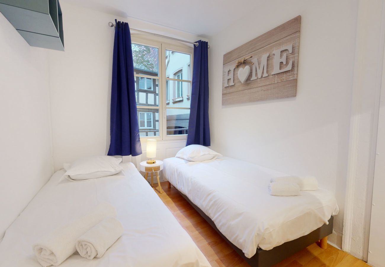 Apartment in Strasbourg - Bail Mobilité - Magda 2 pièces avec terrasse