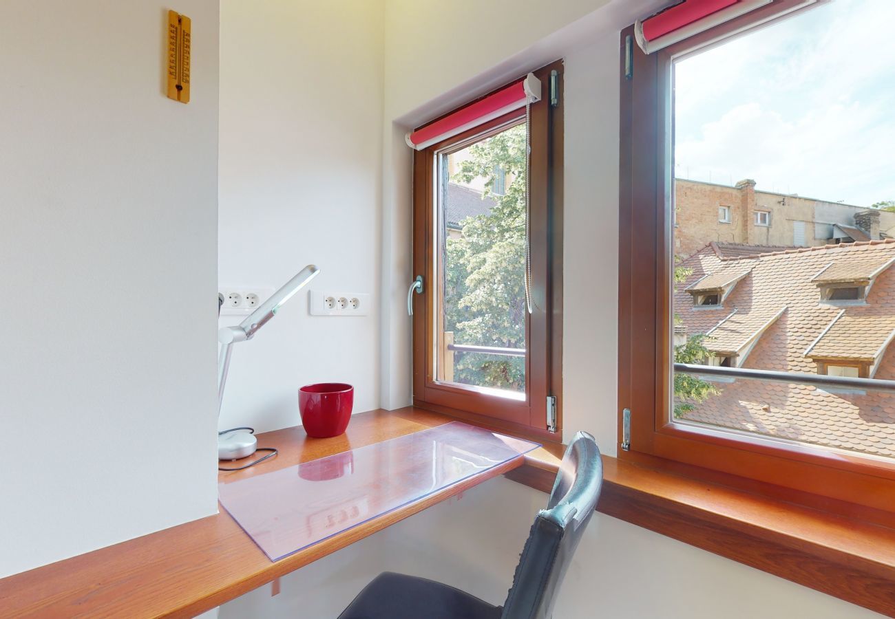 Rent by room in Colmar - Chambre d'hôtes Jeanne d'arc