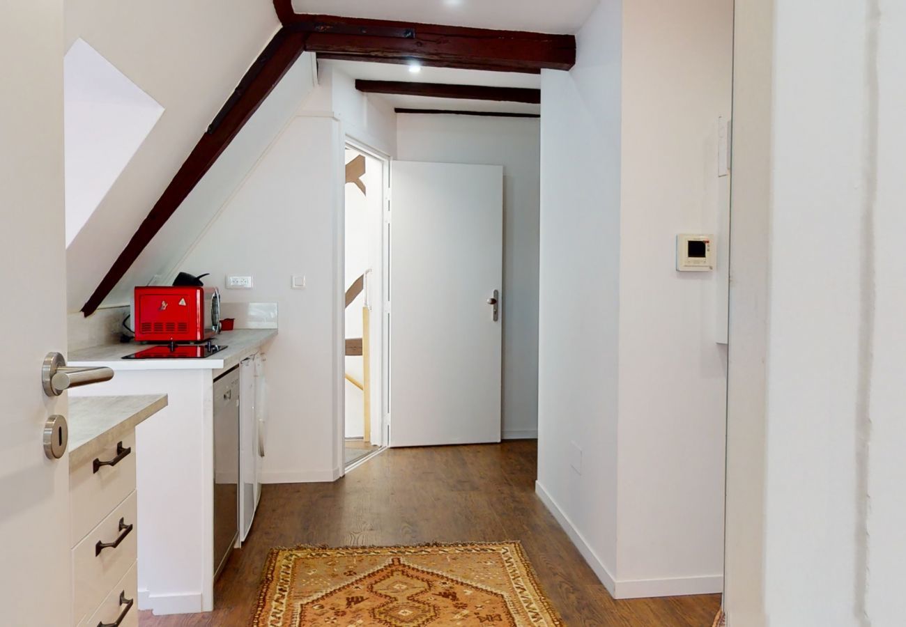Rent by room in Colmar - Chambre d'hôtes Jeanne d'arc