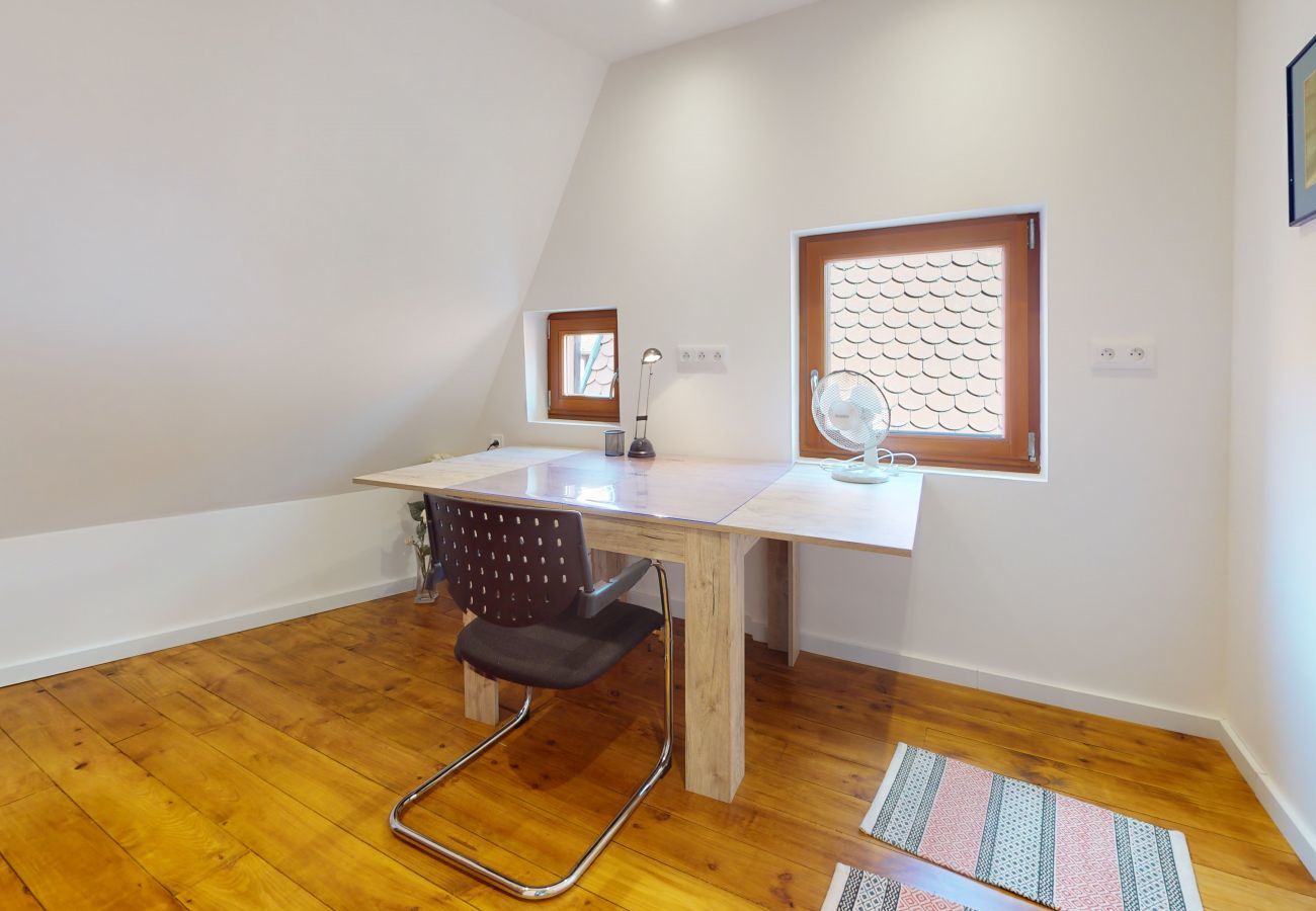 Rent by room in Colmar - Chambre d'hôtes Jeanne d'arc