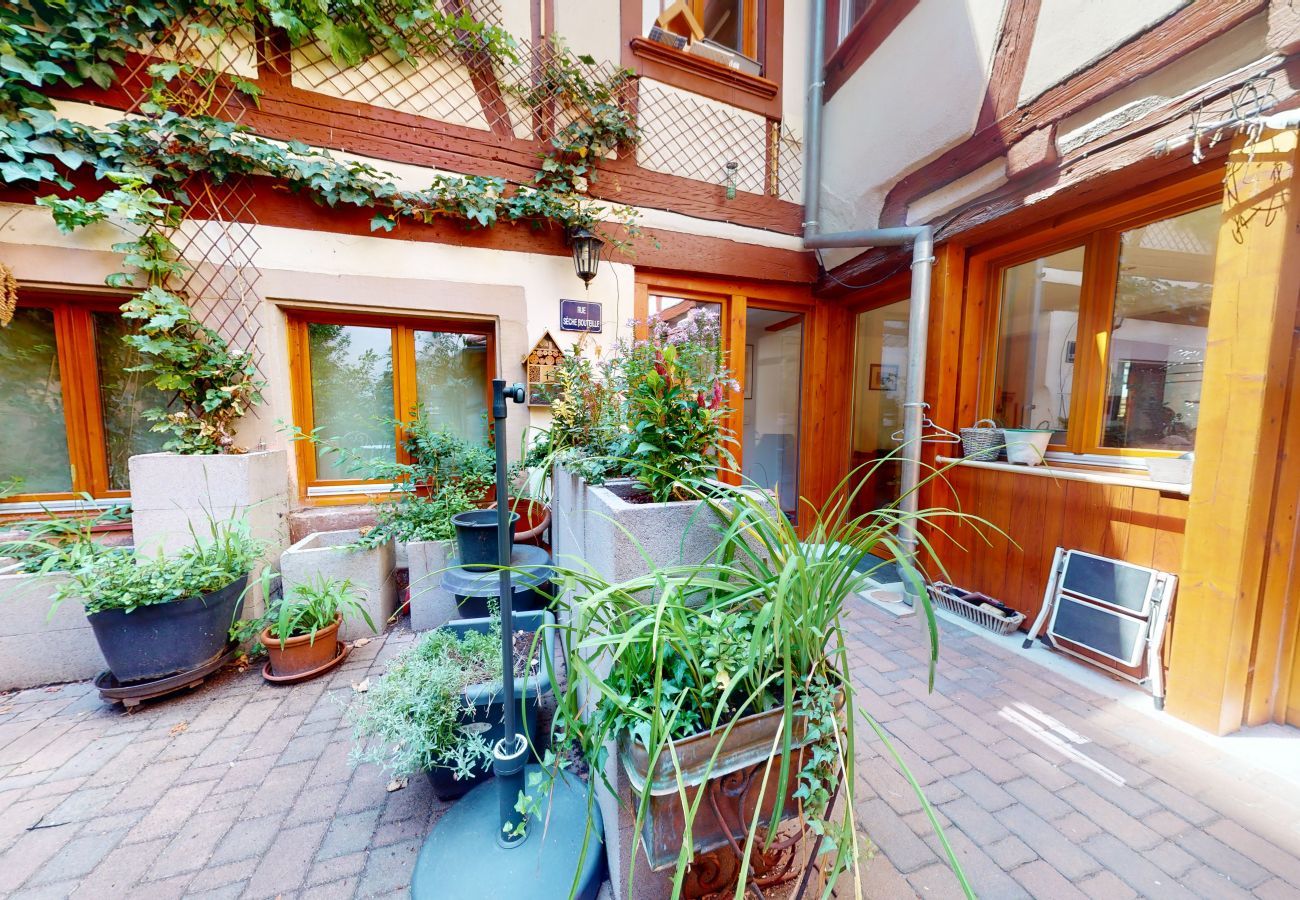 Rent by room in Colmar - Chambre d'hôtes Jeanne d'arc