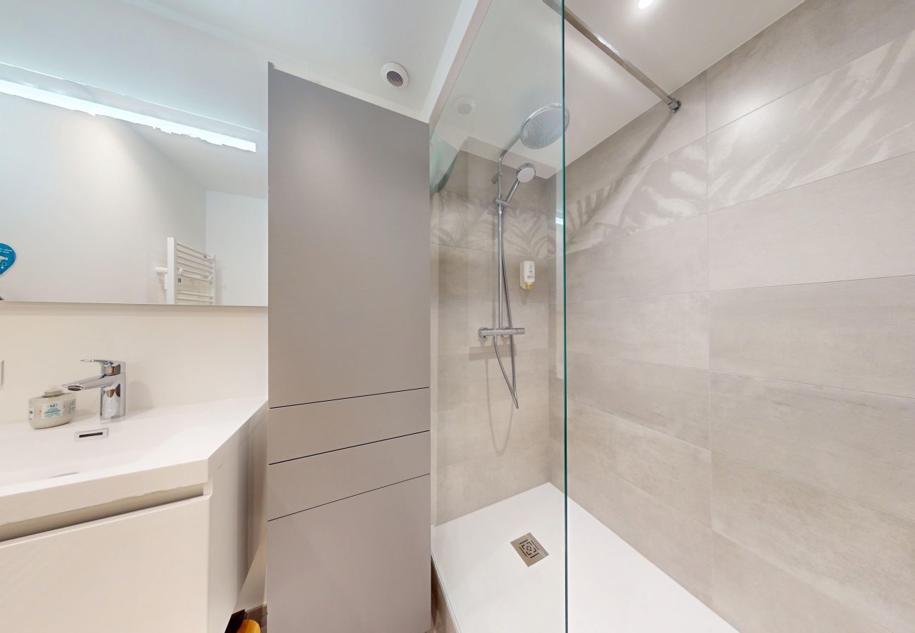 Apartment in Strasbourg - Le Pignon 2ch 2 sdb