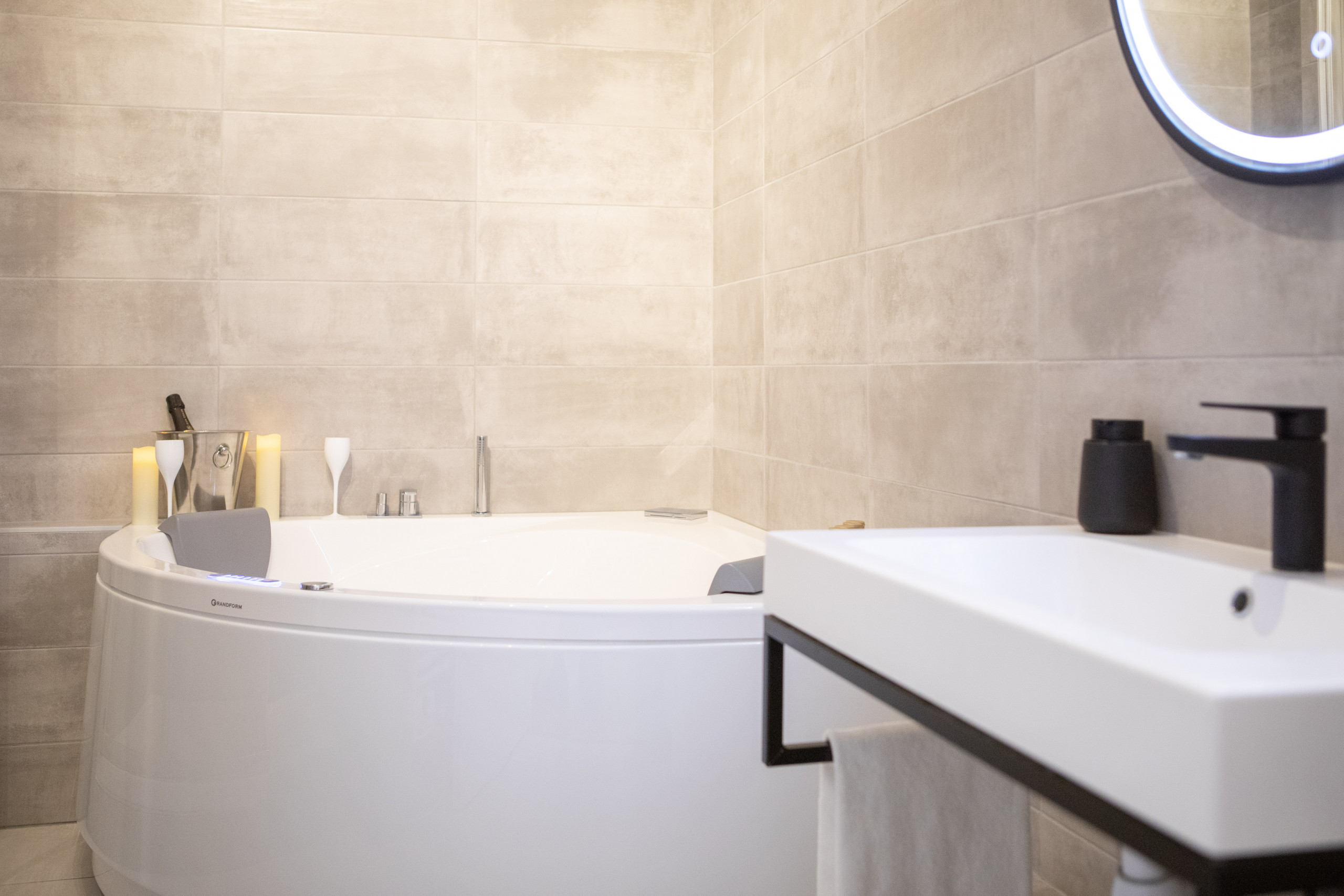 Apartamento en Colmar - tussaud spa 75m2  city center   up to 4