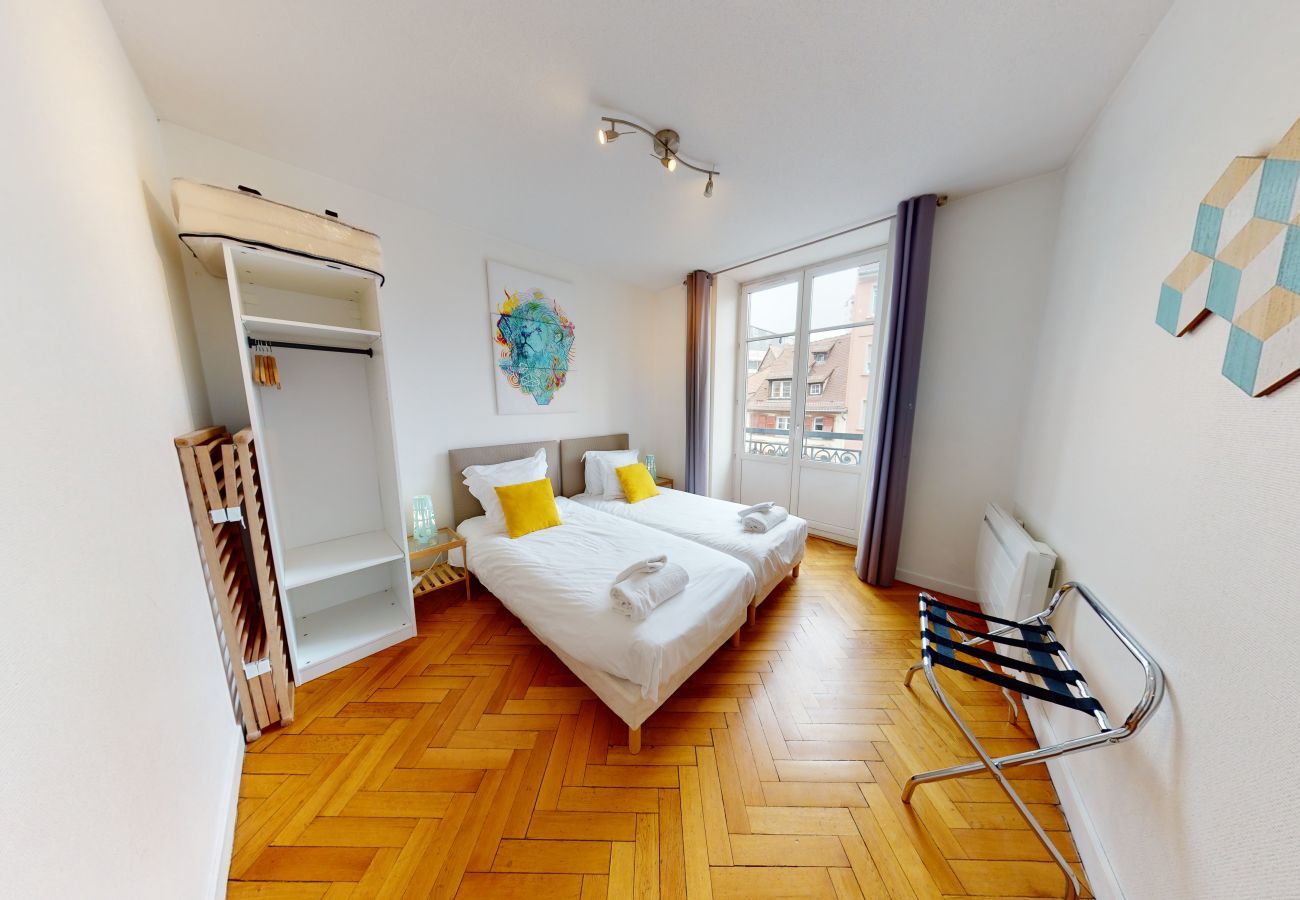 Apartamento en Strasbourg - netter 70m2 city center    2br