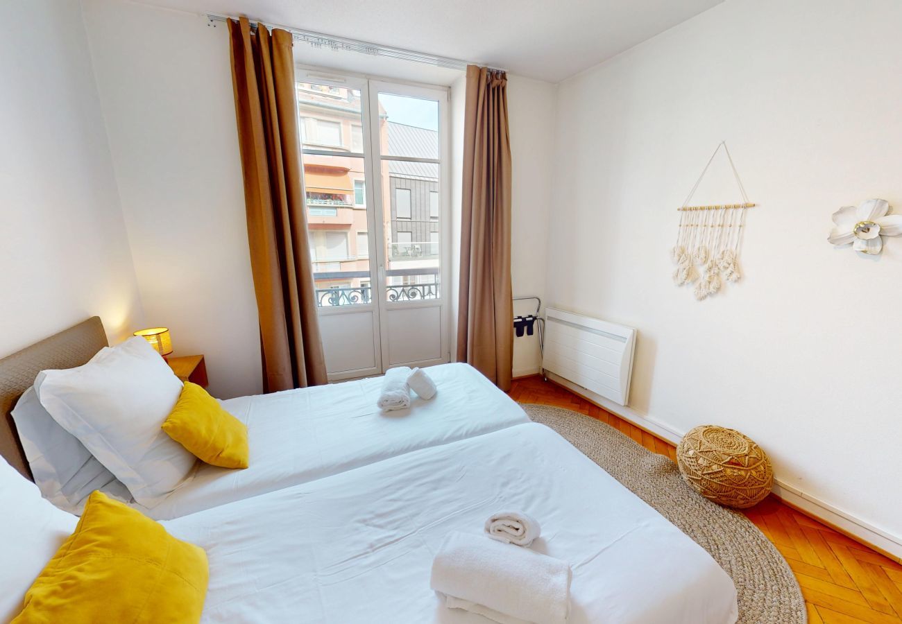 Apartamento en Strasbourg - netter 70m2 city center    2br