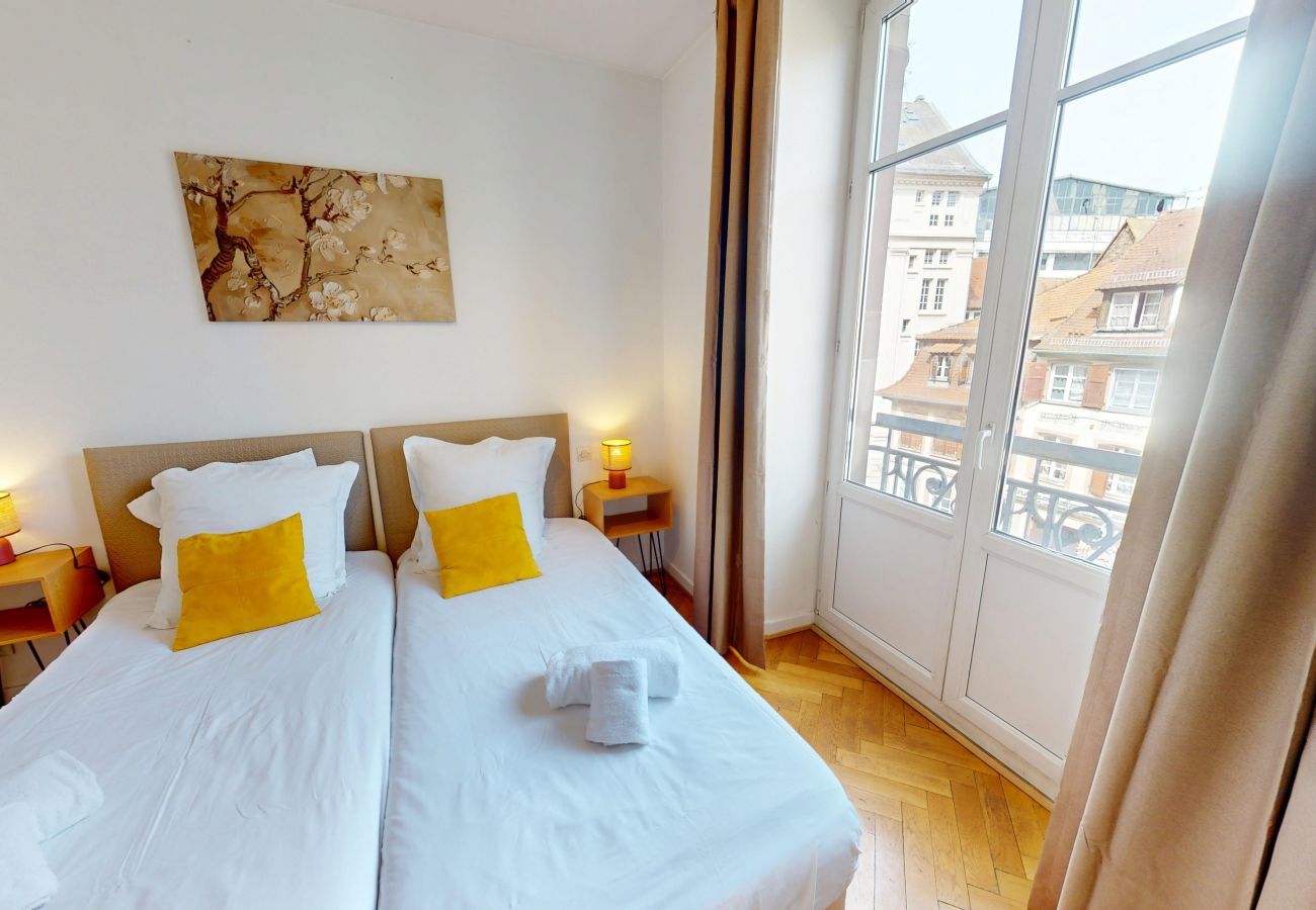 Apartamento en Strasbourg - netter 70m2 city center    2br