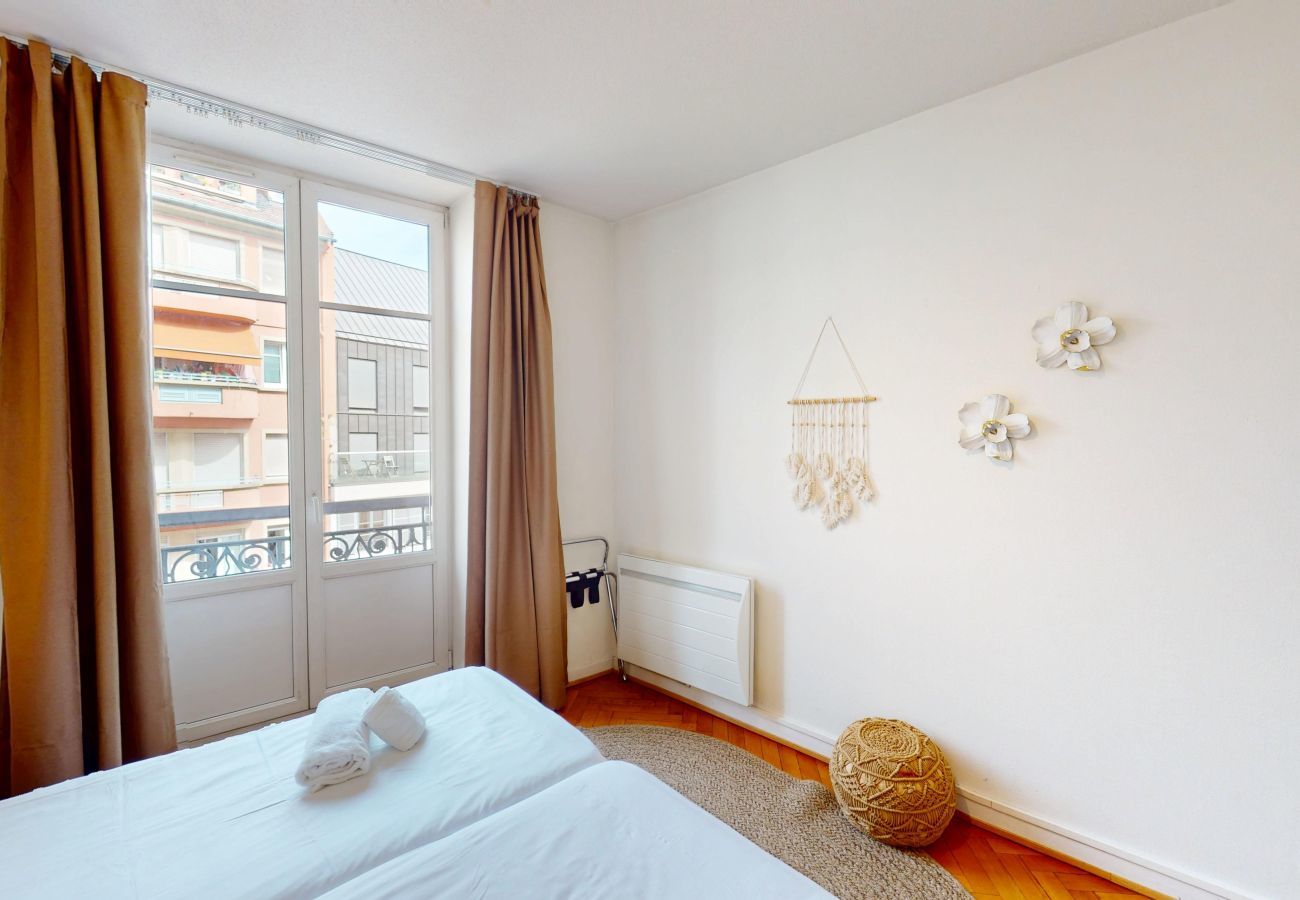 Apartamento en Strasbourg - netter 70m2 city center    2br