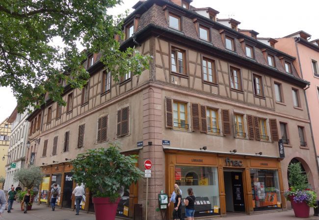 Appartement à Colmar - baumgartner 117m2 city center ac 3br 2bth