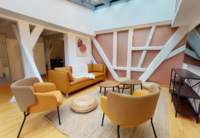 Appartement à Colmar - lazare ac 103m2 avec terrasse city center 4br 2bth Appartement à Colmar - lazare ac 103m2 avec terrasse city center 4br 2bth