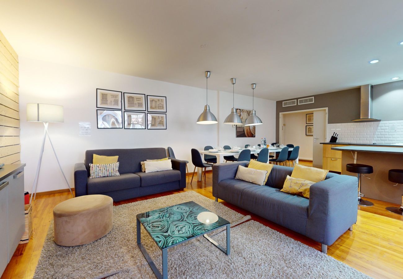 Appartement à Colmar - lacour ac 160m2 city center  4br3bth