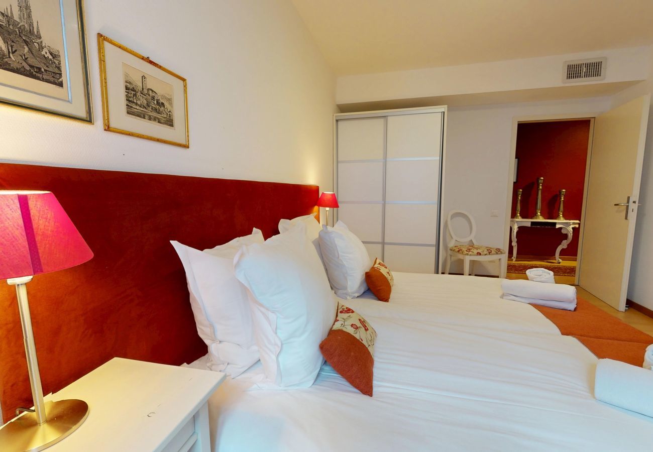 Appartement à Colmar - lacour ac 160m2 city center  4br3bth