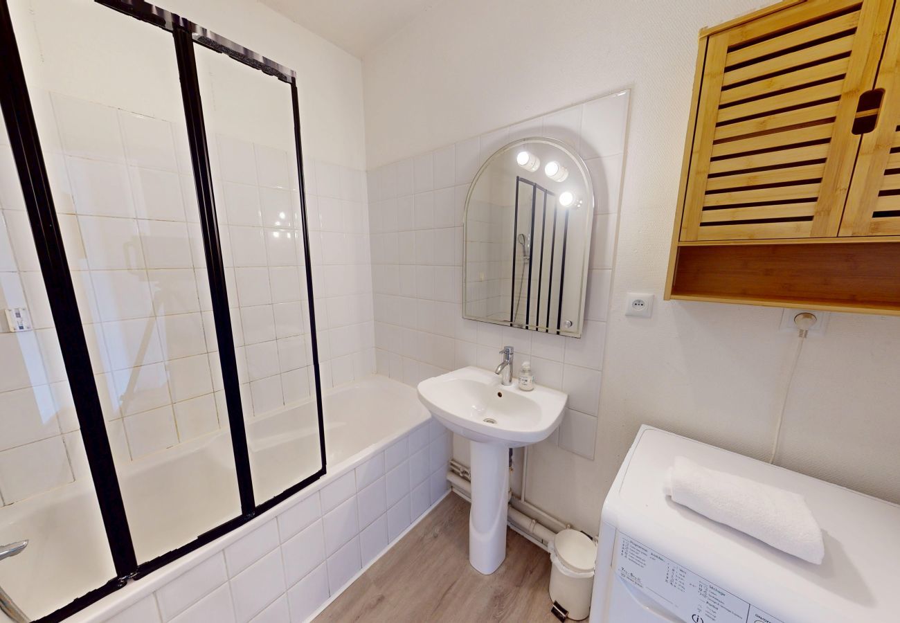 Appartement à Strasbourg - netter 70m2 city center    2br
