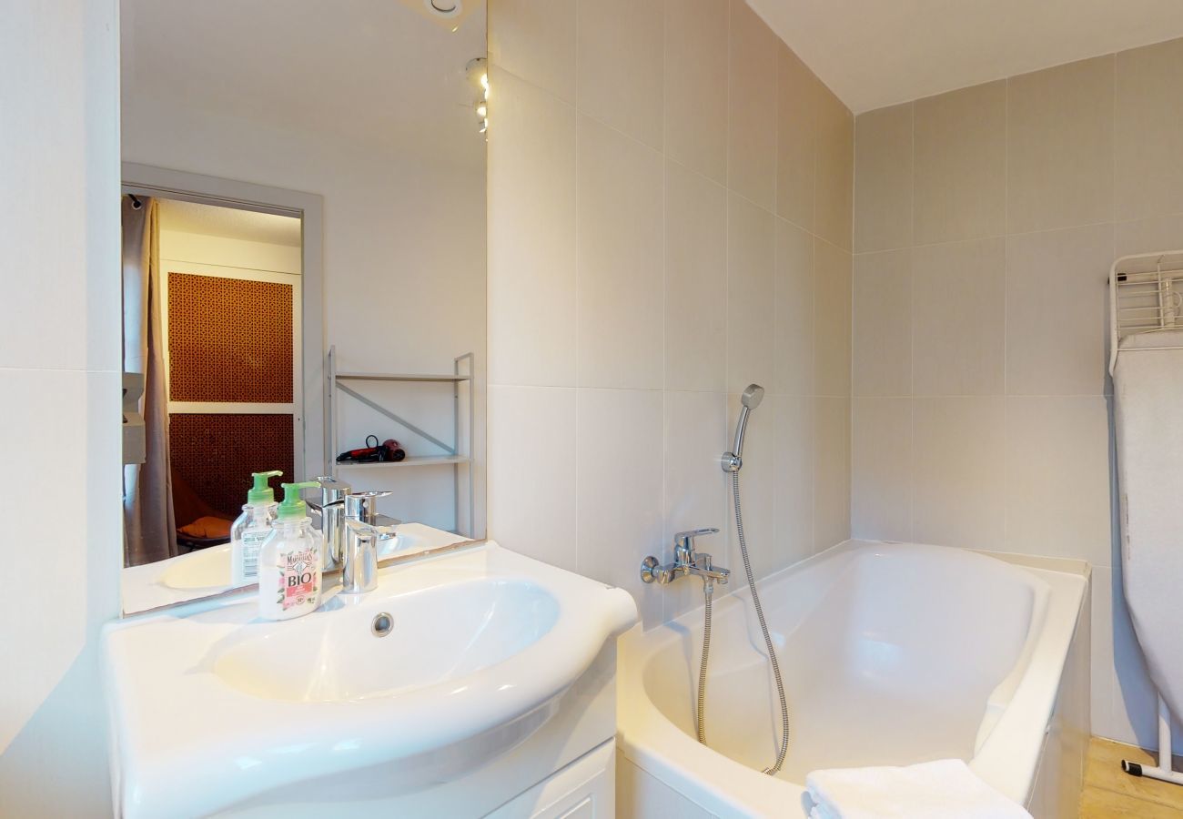 Appartement à Colmar - gite des bains 94m2 1 free parking 2br 2bth
