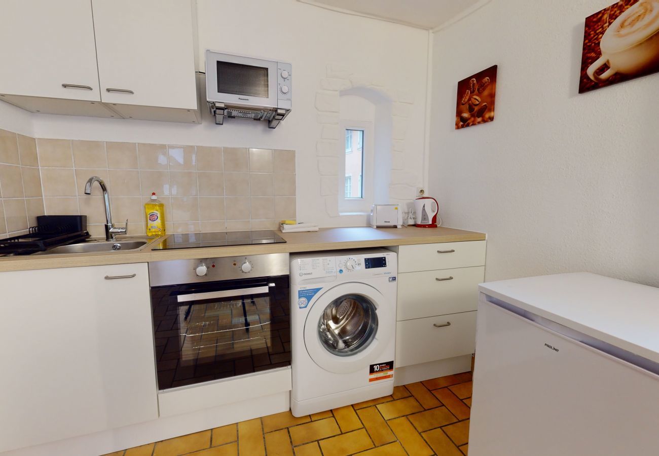 Appartement à Strasbourg - Bail Mobilité - Studio Lena avec lave-linge