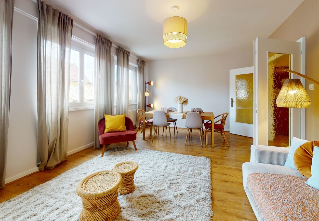 Appartement à Colmar - Chez Léa + 1 parking
