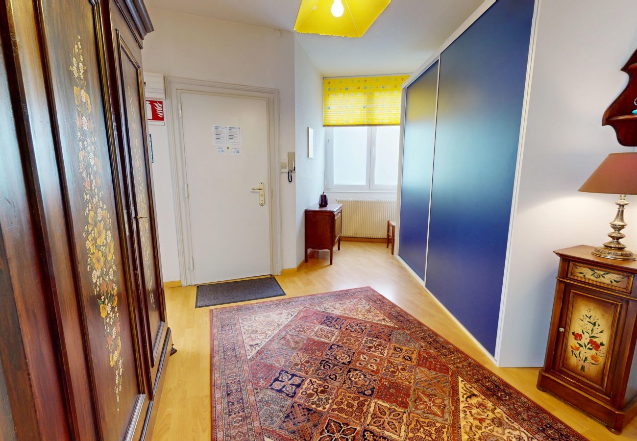 Appartement à Colmar - Au Buisson De Roses - confort et charme au centre 