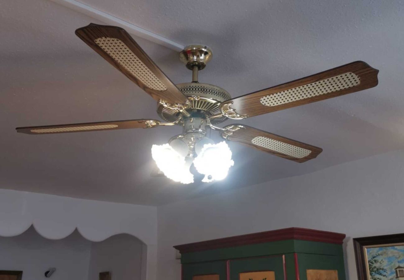 工作室 在 Colmar - l appartement turenne with access to lounge