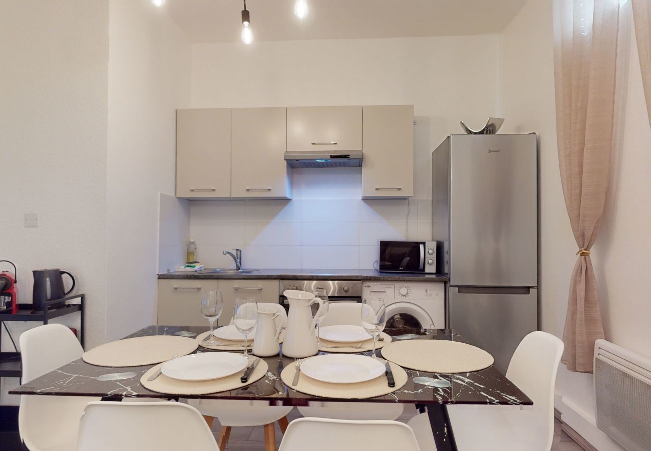 公寓 在 Strasbourg - beau bourg quartier halles    2br