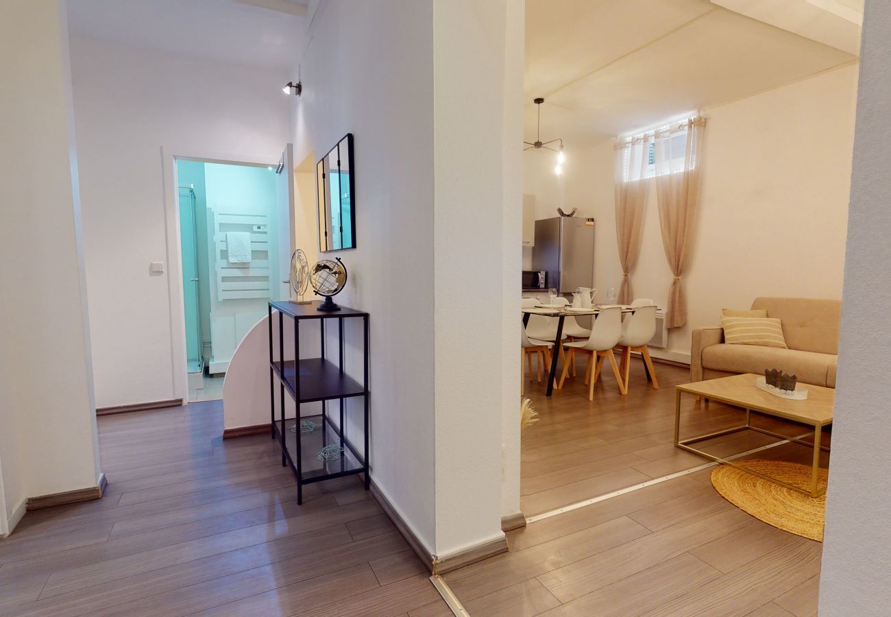 公寓 在 Strasbourg - beau bourg quartier halles    2br