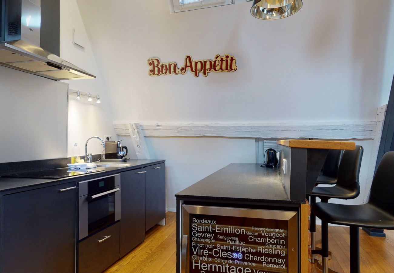 公寓 在 Strasbourg - lohkas triplex loft  petite france 2br 2bth
